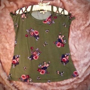 Medium Wishful Park Short Sleeve T-Shirt